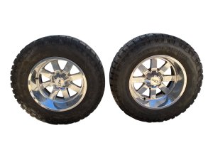 1999-2005 Ford Excursion Chrome 20x10 Moto Metal MO962 Chrome Wheel and Tire Set (Used OEM)
