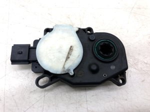 2018-2024 Lincoln Navigator Power Vent Motor Actuator (Used OEM)
