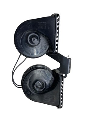 2023-2025 Cadillac LYRIQ High and Low Tone Horn Set - Front (Used OEM)
