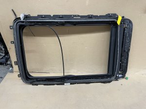 2024-2026 Lincoln Nautilus Panoramic Sunroof Track and Motor Assembly (Used OEM)