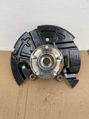 2024-2025 Lincoln Nautilus Steering Knuckle Wheel Bearing Hub Assembly - Front, Left (Driver) (Used OEM)