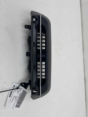 2024-2025 Lincoln Nautilus Dash Center Air Vent Duct Grill - Front (Used OEM)