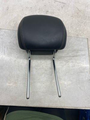 2012-2015 Mercedes-Benz ML350 Black Seat Headrest for Massaging Seats - Front, Right (Passenger) (Used OEM)