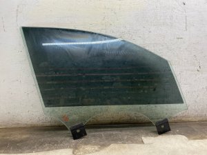 2016-2020 Bentley Bentayga Door Glass - Front, Right (Passenger) (Used OEM)