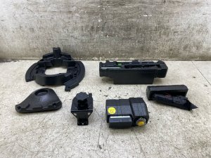2016-2020 Bentley Bentayga Scissor Jack and Tool Kit with Tire Inflator Compressor (Used OEM)