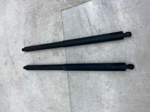 2017-2025 Audi Q7 Power Tailgate Lift Motor Cylinder Set - Rear (Used OEM)