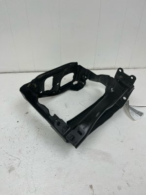 2018-2023 BMW M5 Upper Radiator Support Crossmember Plate - Front (Used OEM)
