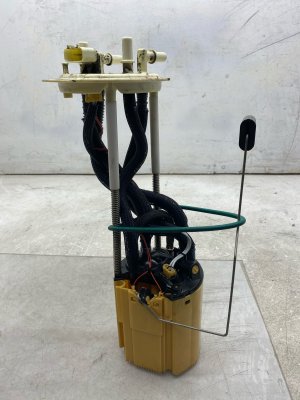 2023-2024 Ford F-350 Super Duty Tank Mounted Fuel Pump (Used OEM)