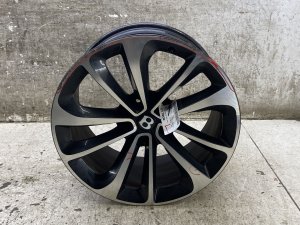 2017-2020 Bentley Bentayga 21x10 10-Spoke Alloy Wheel (Used OEM)