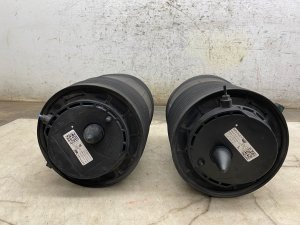 2016-2024 Audi Q7 Air Spring Set - Rear (Used OEM)