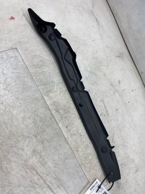 2016-2020 Bentley Bentayga Fender Liner Filler Panel Molding - Front (Used OEM)