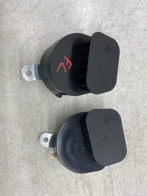 2025 Mazda CX-70 High and Low Note Tone Signal Horn Set (Used OEM)