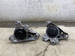 2025-2026 Mazda CX-70 Engine Frame Mount Set - Front (Used OEM)