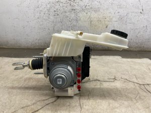 2025 Mazda CX-70 Power Brake Booster Assembly with Master Cylinder and ABS Pump (Used OEM)