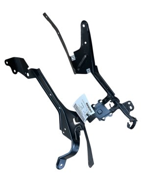 2010-2016 Porsche Panamera Fender Support Mounting Bracket (Used OEM)