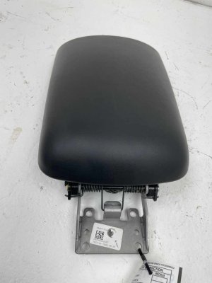 2021-2023 Hyundai Santa Fe Center Console Armrest Lid - Front (Used OEM)