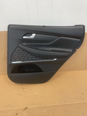 2022-2023 Hyundai Santa Fe Black Door Interior Trim Panel with Sunshade - Rear, Right (Passenger) (Used OEM)