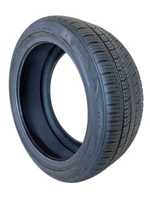 2022-2025 Acura Integra Chrome 235/40R18 Kumho Majesty 9 Solus TA91 Tire (Used OEM)