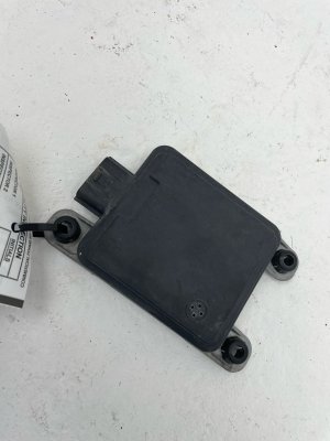 2022-2024 Kia Carnival Forward Collision Warning Distance Radar Sensor - Front (Used OEM)