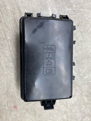 2023-2025 Ford F-550 Super Duty Interior Cabin Fuse Junction Relay Box (Used OEM)