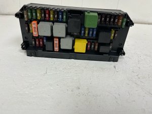2014-2018 Mercedes-Benz CLS550 SAM Control Module Fuse Box Block (Used OEM)