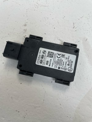 2022-2024 Kia Carnival Blind Spot Radar Sensor Module - Rear, Right (Passenger) (Used OEM)