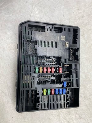 2021-2025 Nissan Rogue Power Distribution Relay Fuse Box (Used OEM)