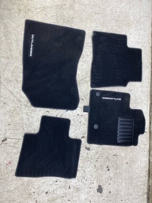 2022-2025 Mitsubishi Outlander Carpet Floor Mat Set (Used OEM)