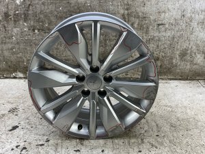 2022-2025 Mitsubishi Outlander Silver 18x7.5 10 Double-Spoke Silver Painted Alloy Wheel (Used OEM)