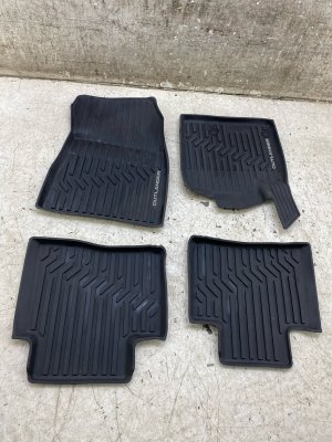 2022-2025 Mitsubishi Outlander All-Weather Rubber Floor Mat Set (Used OEM)