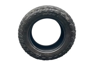 2020-2026 GMC Sierra 2500 HD Toyo Open Country III 275/65R20 Tire (Used OEM)