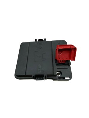 2026 Jeep Cherokee Engine Bay Power Distribution Fuse Block Box (Used OEM)