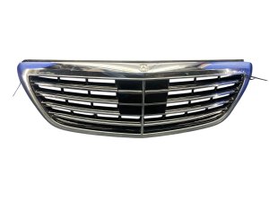 2014-2017 Mercedes-Benz S600 Chrome Upper Grille Trim with Surround View Camera Hole - Front (Used OEM)