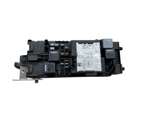 2017-2023 Jaguar F-Pace Passenger Fuse Box Relay Junction Block (Used OEM)
