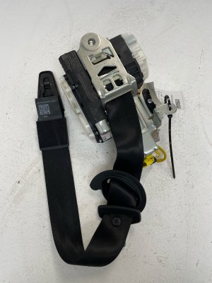 2012-2015 Audi A6 Arras Red Seat Belt Retractor Assembly with Pretensioner - Front (Used OEM)