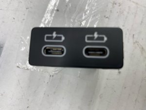 2018-2023 BMW X3 USB Type-C Port Hub Set (Used OEM)