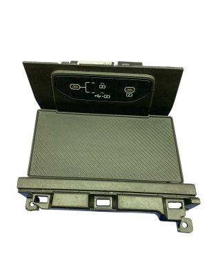 2022-2026 Hyundai Tucson Center Console Tray USB Port Aux Jack Charging Media Panel - Front (Used OEM)