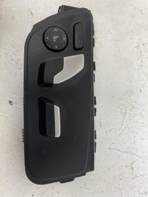 2018-2023 BMW M550i xDrive Power Seat Adjustment Switch - Front, Right (Passenger) (Used OEM)