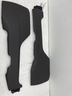 2018-2022 Lincoln Navigator Front Center Console Lower Trim Panel Molding (Used OEM)