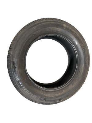 2020-2023 Lincoln Aviator Michelin Defender 2 255/60R19 Tire (Used OEM)