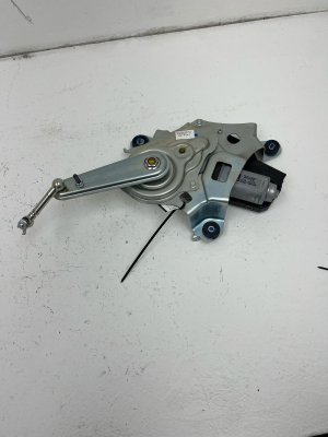 2016-2020 Lexus GS F Power Trunk Lid Motor Actuator Assembly (Used OEM)