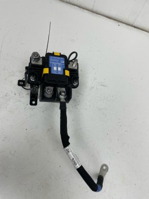 2023-2024 Maserati Grecale Voltage Control Fuse Relay Junction Block (Used OEM)