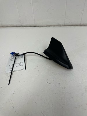 2021-2024 Ford Explorer Black Shark Fin Roof Radio Antenna Assembly (Used OEM)