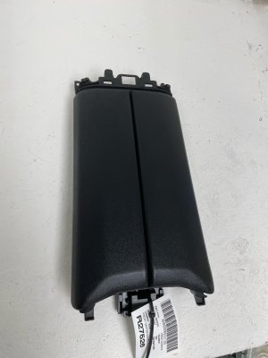 2024-2025 BMW 530i Black Center Console Armrest Storage Lid - Front (Used OEM)
