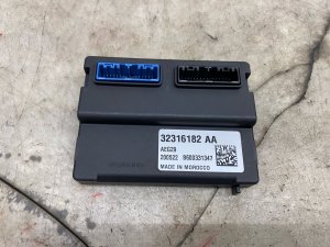 2021-2023 Volvo XC40 Vehicle Control Module (Used OEM)