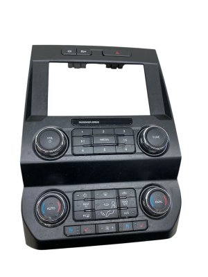 2021-2022 Ford F-550 Super Duty Radio and Temperature Control Panel (Used OEM)
