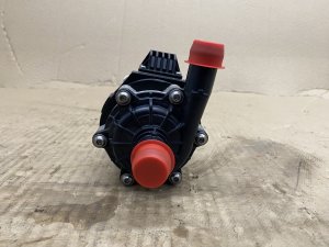 2021-2023 Volvo XC40 Battery Water Coolant Pump (Used OEM)