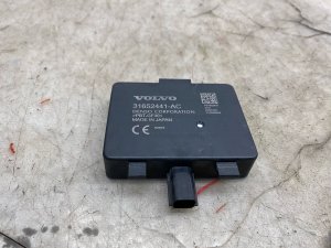 2020-2024 Volvo V60 Blind Spot Radar Sensor Module - Front (Used OEM)