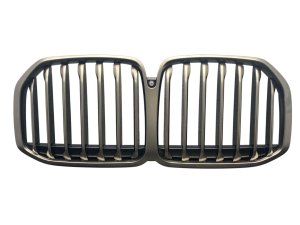 2019-2022 BMW X7 Chrome Upper Kidney Grille with Camera Hole - Front (Used OEM)