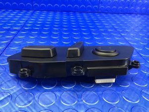 2022-2024 Hyundai Santa Cruz Power Seat Adjustment Switch Panel - Front (Used OEM)